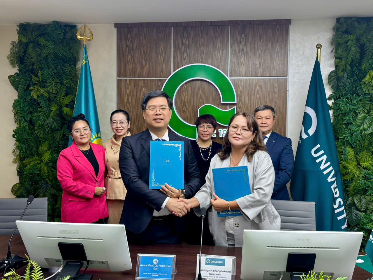 UFM and Q University Sign Cooperation Agreement to Strengthen International Collaboration